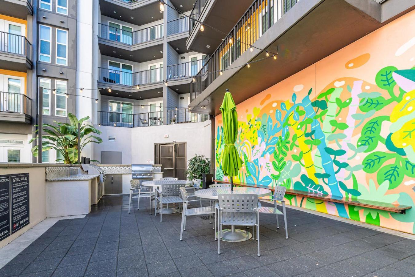 Apartmán Tropical Field 1 Bed In Downtown With Free Parking St. Petersburg Exteriér fotografie