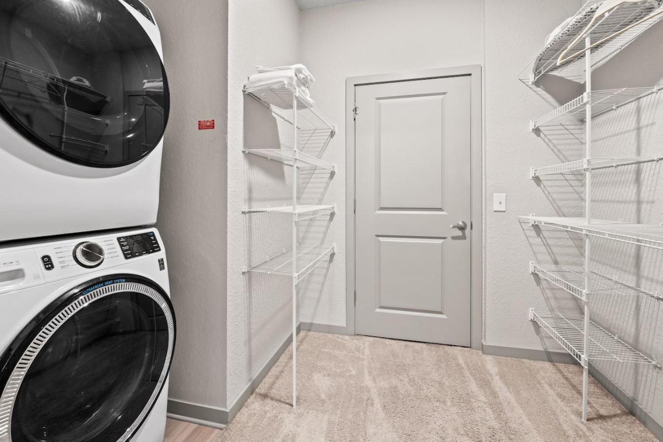 Apartmán Tropical Field 1 Bed In Downtown With Free Parking St. Petersburg Exteriér fotografie